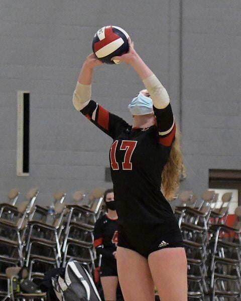 Marblehead rallies to take down Beverly in volleyball openerĀ